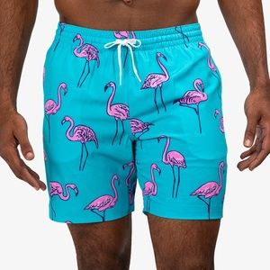 Chubbies The Beach Retreats 7" Classic Swim Trunk
Shorts XL NWT flamingo